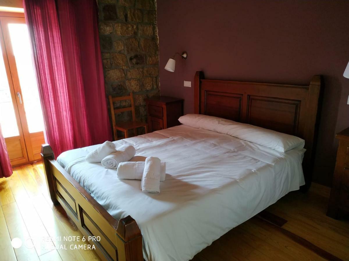 La Casa De La Petra Guest House Quintanar de la Sierra Luaran gambar